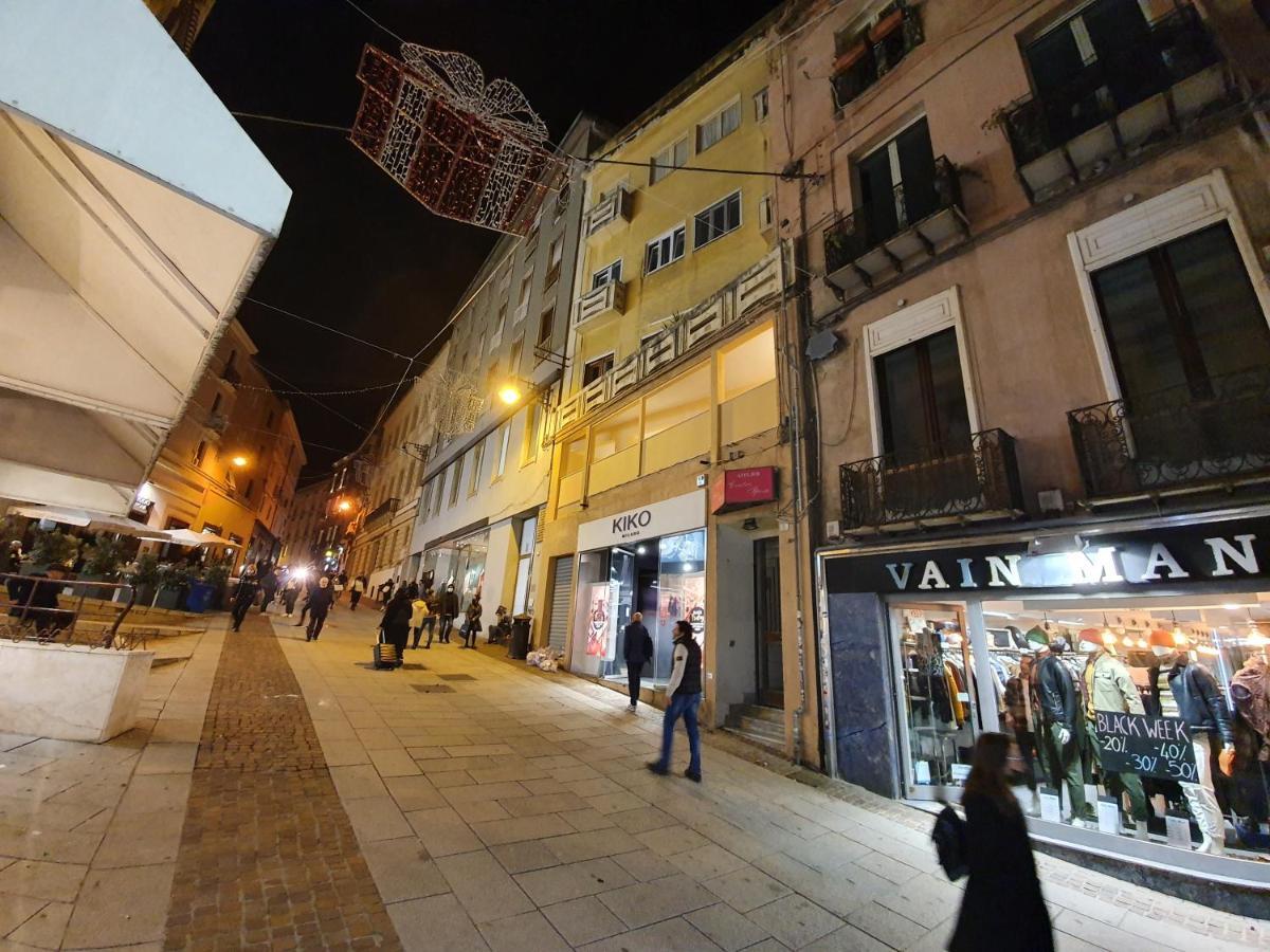 Studio Apartments Boutique Al Bastione Di Cagliari Luaran gambar