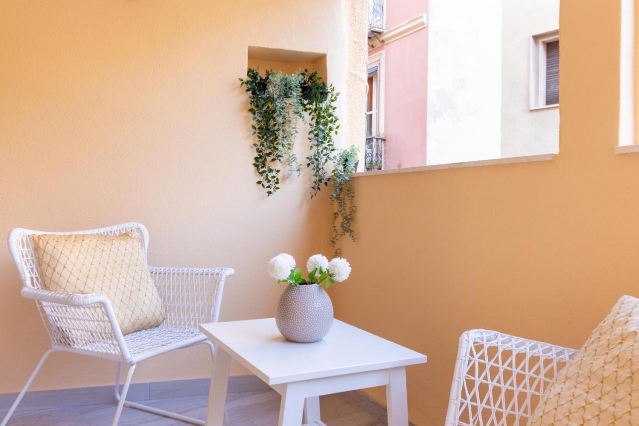 Studio Apartments Boutique Al Bastione Di Cagliari Luaran gambar