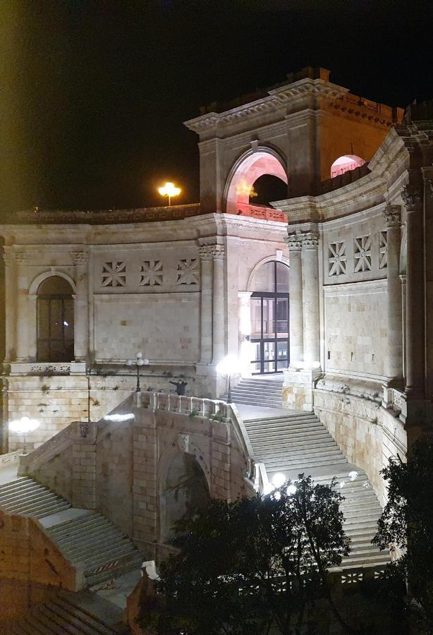 Studio Apartments Boutique Al Bastione Di Cagliari Luaran gambar